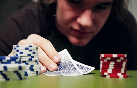 O que a estratégia do pôquer pode nos ensinar?